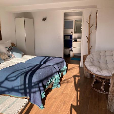 Bed,Kitchen And Swimming Pool Villa Esterel Saint-Raphaël Exteriör bild